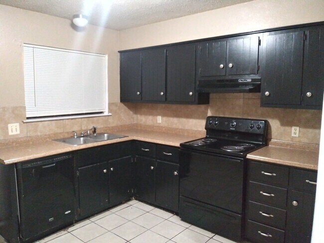 Foto del edificio - 145 24th St SE
