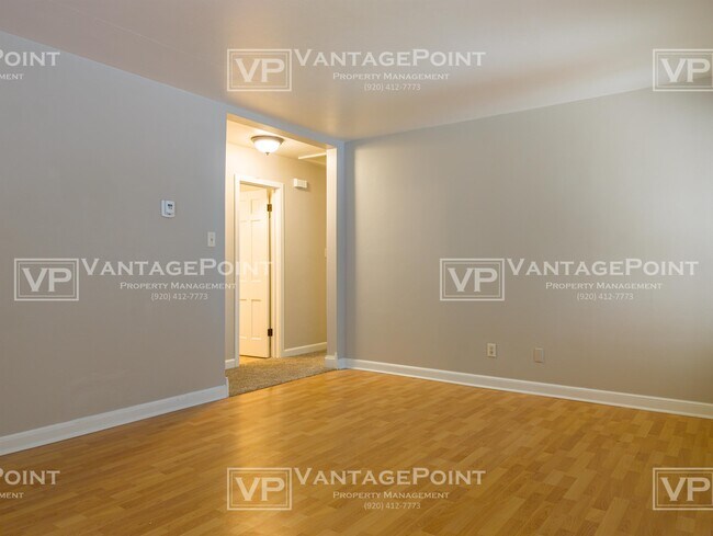 Building Photo - 1004 Marquette Ave