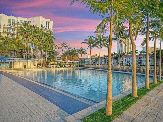 Foto del edificio - 2950 NE 188th St