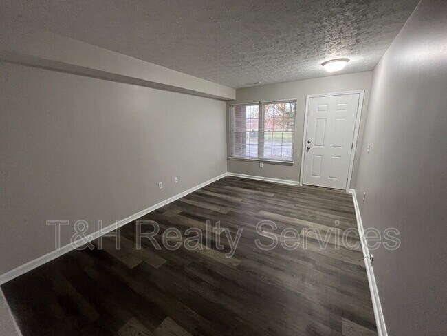 Foto del edificio - 7756 Mountain Stream Way