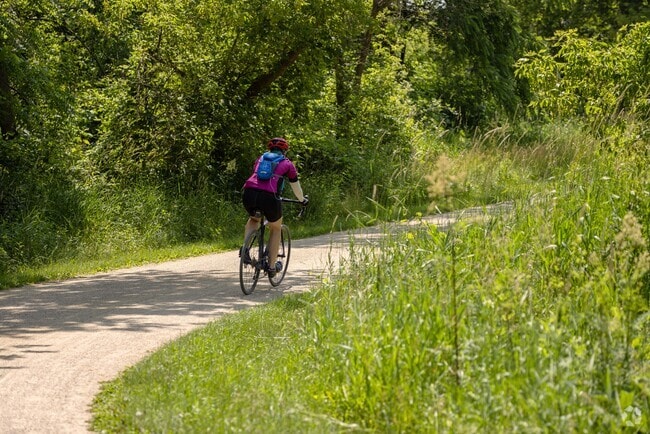 The Des Plaines River Trail has a great bike path for Gurnee residents.