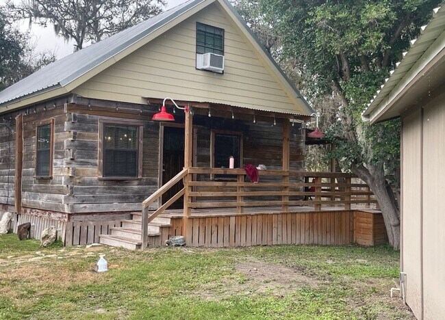 Foto del edificio - Charming 3BR House in Sandia