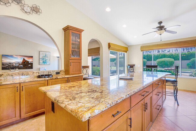 Building Photo - 39795 Regency Way