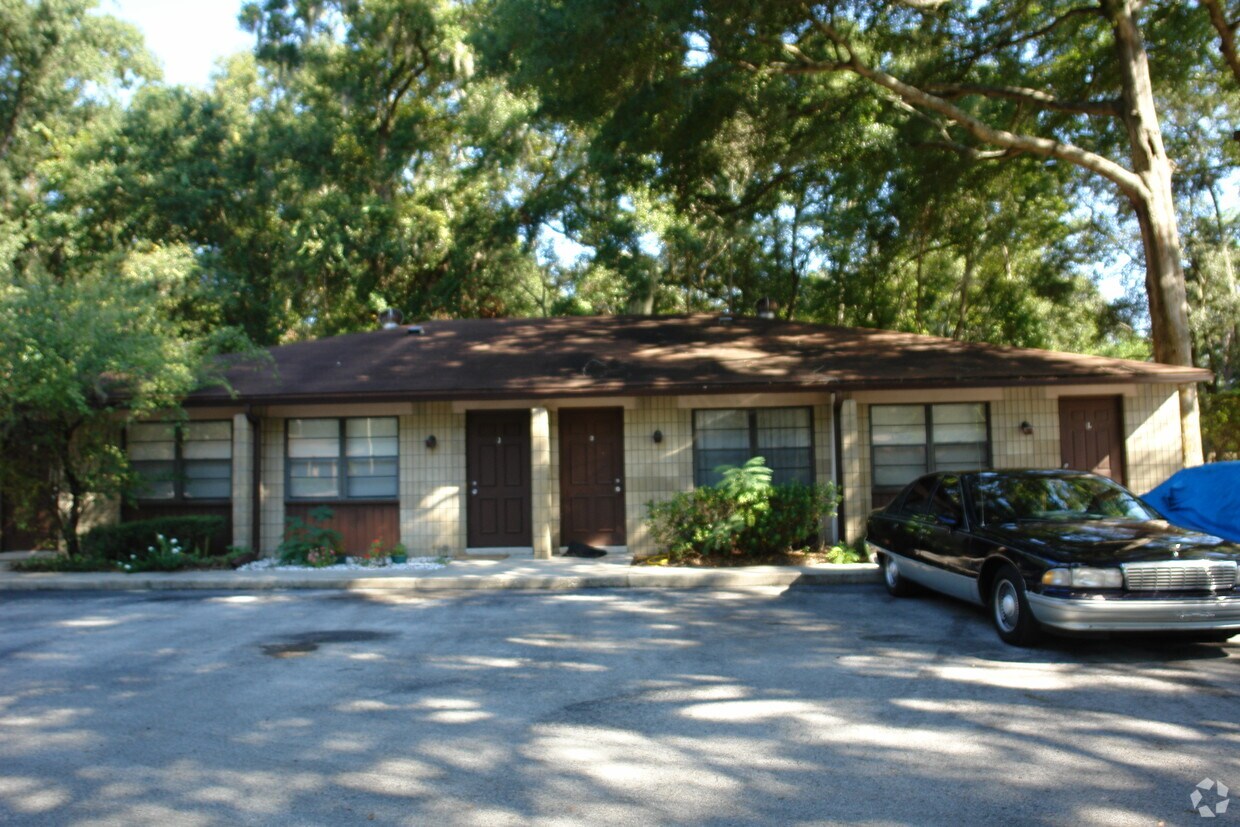 Primary Photo - 4524 NW 23rd Ave