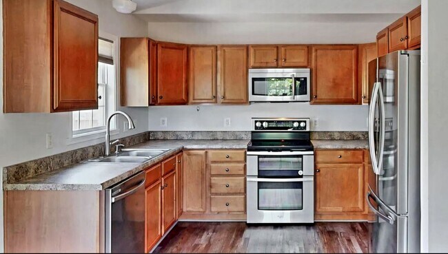Foto del edificio - 3801 Bluestem Dr
