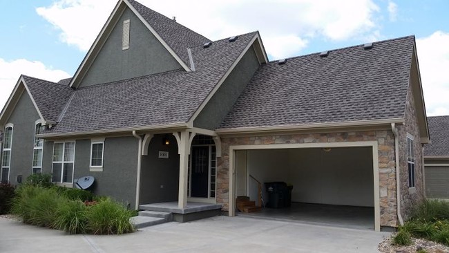 Building Photo - 14801 Meadow Ln