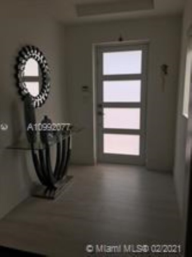 Foto del edificio - 2105 SW 12th St