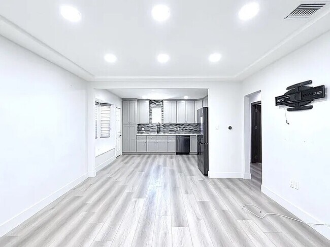 Foto del edificio - 11836 Rialto St