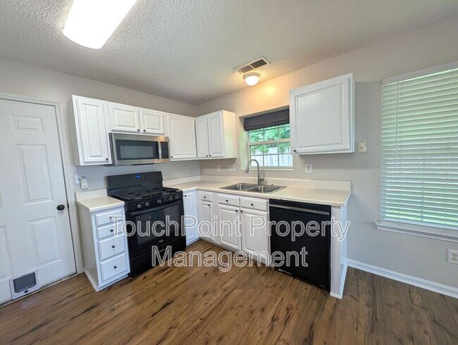 Foto del edificio - 7603 Lullwater Cove