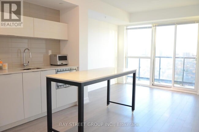 Building Photo - 20 Thomas Riley Rd