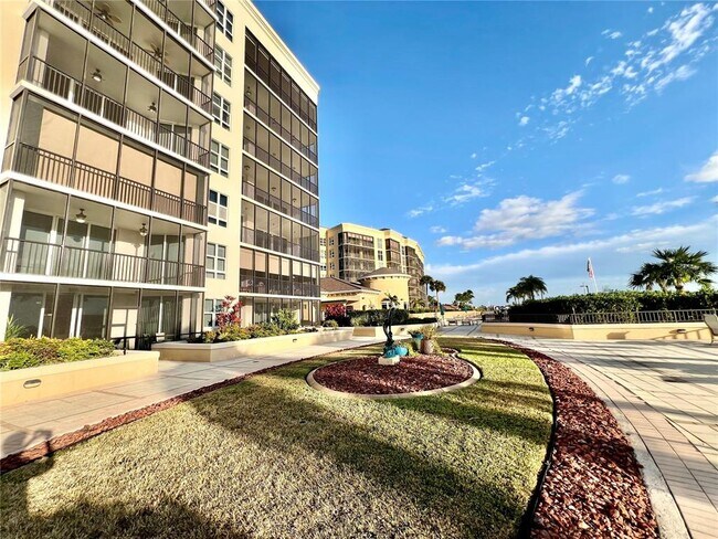 Foto del edificio - 3321 Sunset Key Cir
