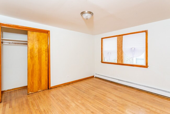 Building Photo - 7945 S Dobson Ave
