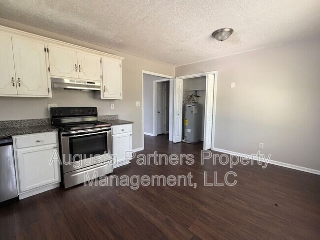 Foto del edificio - 3626 Pebble Creek Dr