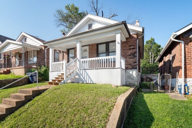 Building Photo - Dutchtown 2 bed 1 bath Single-Family for R...