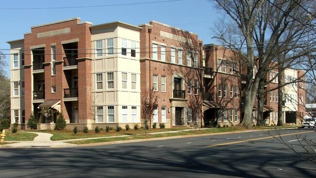 Selwyn Terrace - 2966 Selwyn Ave