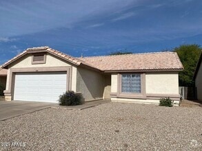 Building Photo - 440 E Del Rio St