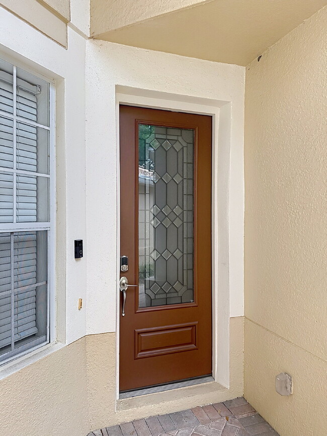 Photo - Beautiful 3 Beds and 2.5 Baths townhome with 2 car garage in Stonebridge Commons!