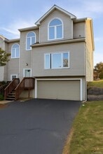 Building Photo - 3 Highview Ct