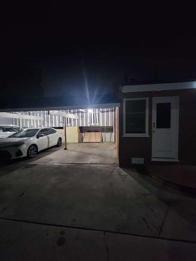 Foto del edificio - 10916 Acacia Ave