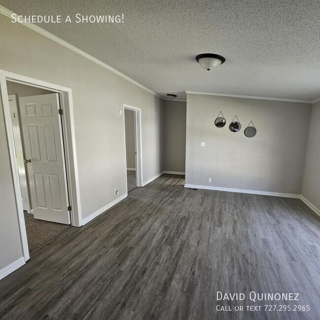 Foto del edificio - 2737 W Washington Center Rd