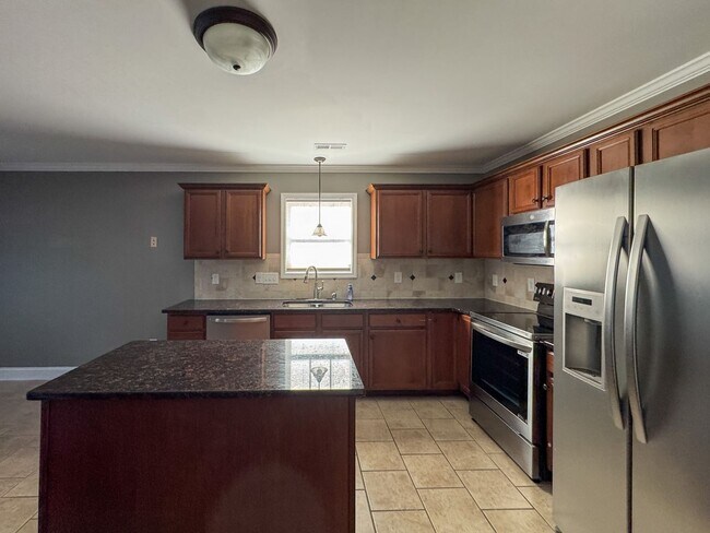 Foto del edificio - Lovely 3 Bed 2.5 Bath Home in Fayetteville