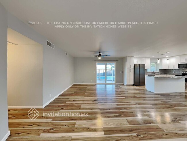 Foto del edificio - 304 W Alamo Dr