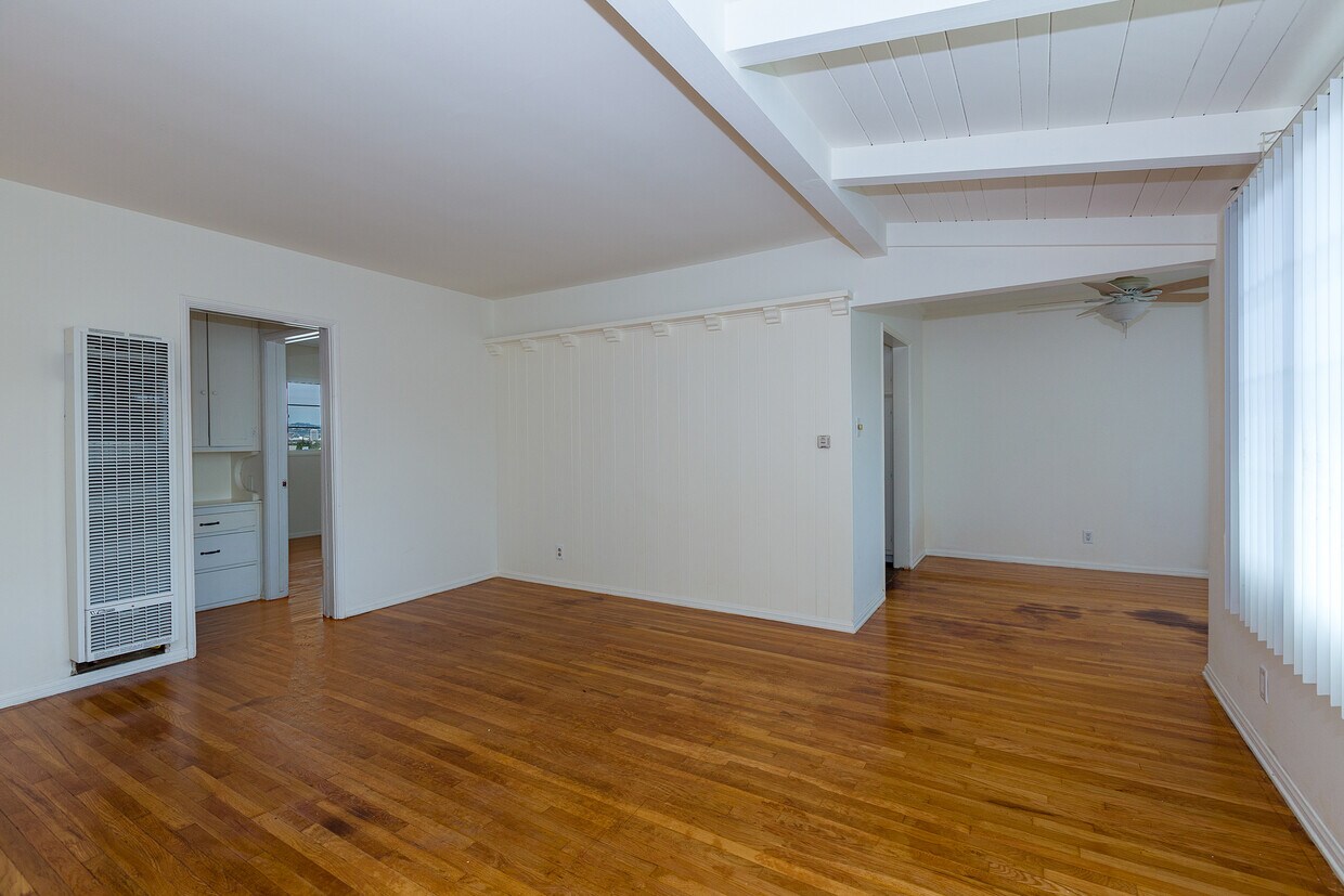 4155 Lockland Pl Unit 5, Los Angeles, CA 90008 Apartments in Los