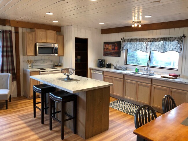 Building Photo - 105 Welf Ln