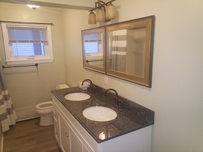 Bathroom - 747 Silver St