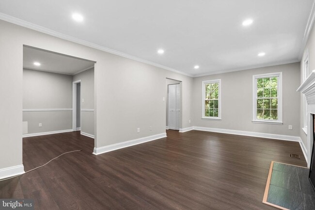 Living Room - 2360 Albot Rd