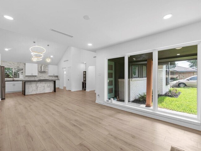 Foto del edificio - 1706 Ansbury Dr