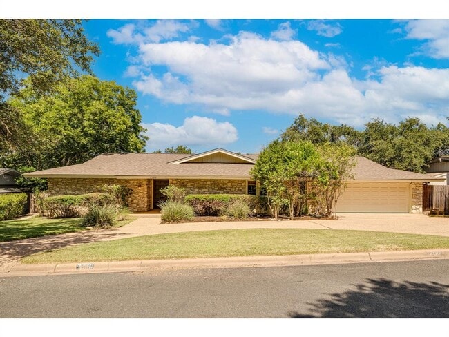 Building Photo - 6100 Mountainclimb Dr