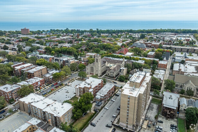 Community Context - 4611 S Ellis Ave