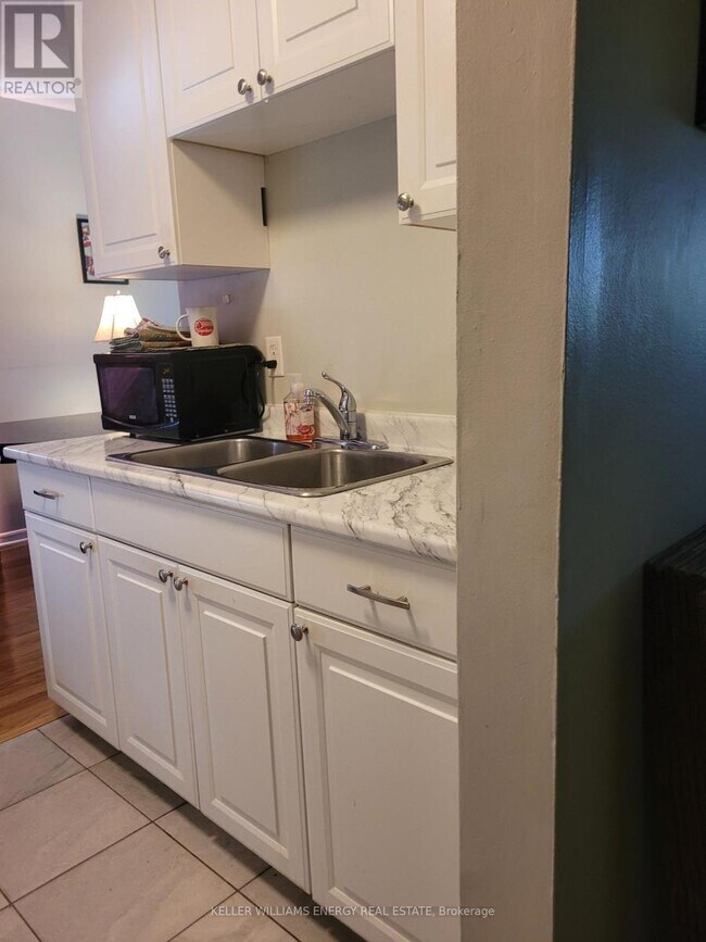 Photo du bâtiment - 576 Mary St E