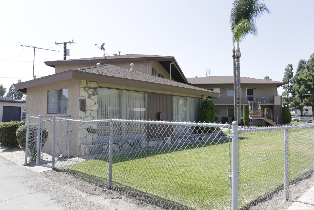 Building Photo - Cellini Avenue Apartments