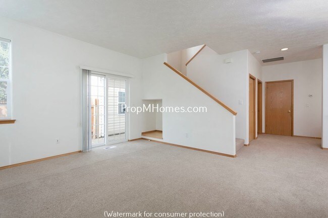 Foto del edificio - 14987 SE Elm Park Dr