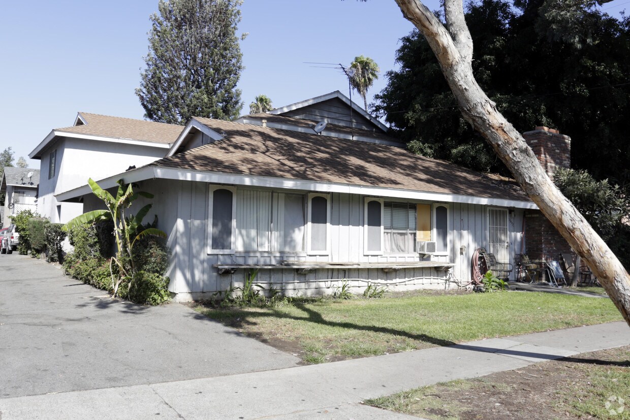 Primary Photo - 15551 Pasadena Ave