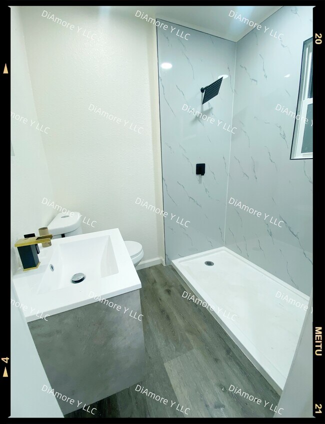 Foto del edificio - 2-212 High St