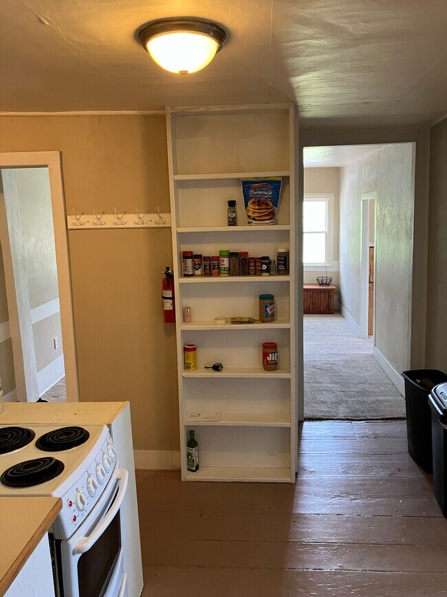 Kitchen storage - N8129 Franklin Rd