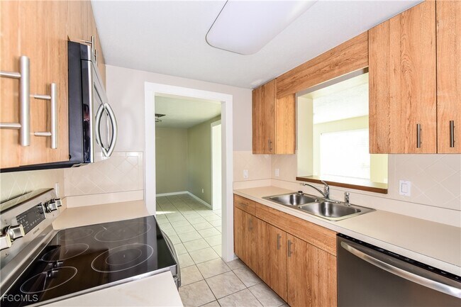 Foto del edificio - 2621 10th St