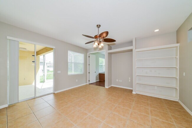 Foto del edificio - 5412 Lexington Dr