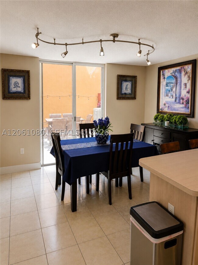 Foto del edificio - 8688 SW 158th Pl