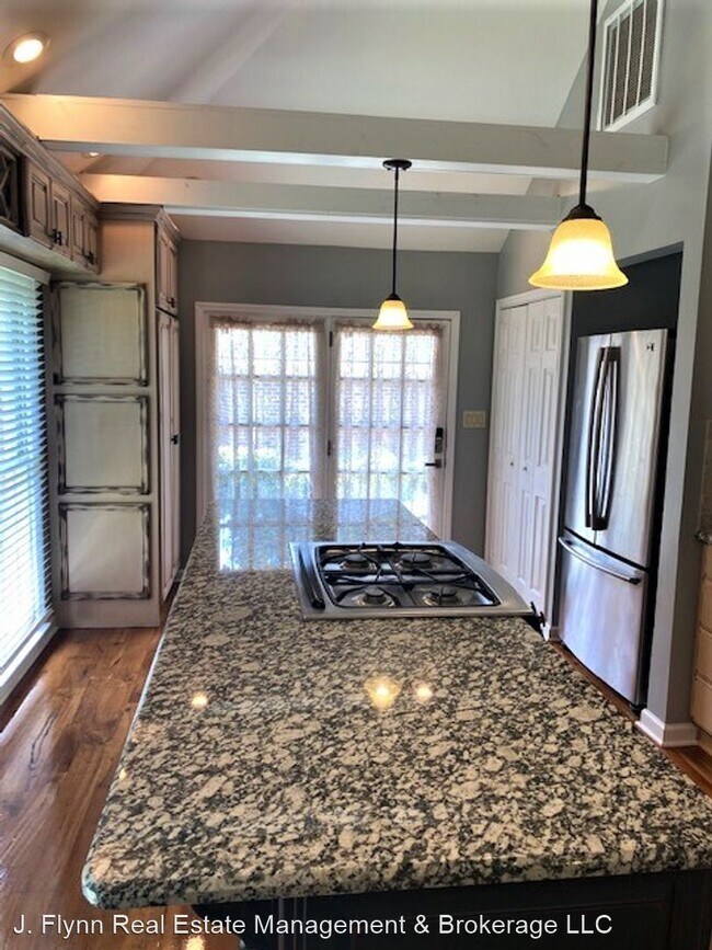 Building Photo - 3 br, 2.5 bath House - 4221 Foxmoor Dr
