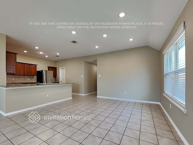 Foto del edificio - 2790 Tanner St