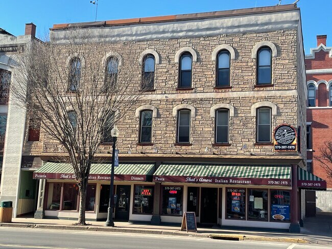 Edificio Bella Rose - 105 W Main St