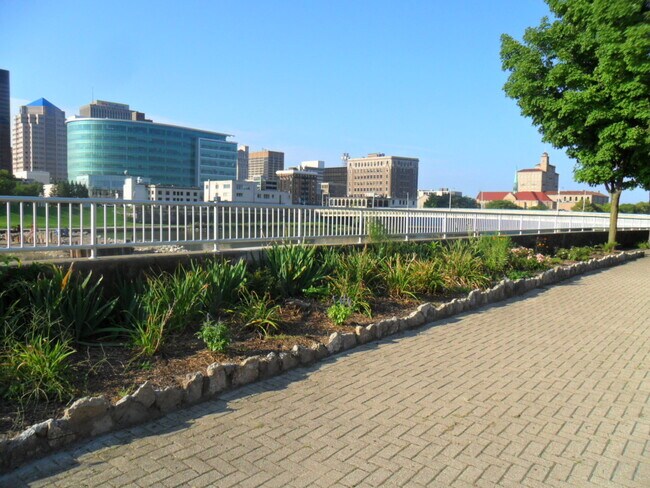 Foto del edificio - 1 Linwood St