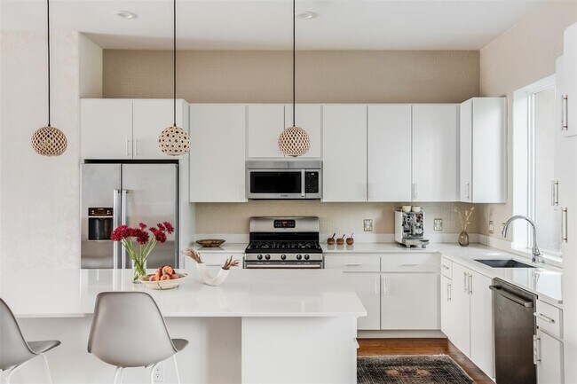 Foto del edificio - 1801 E 2nd St