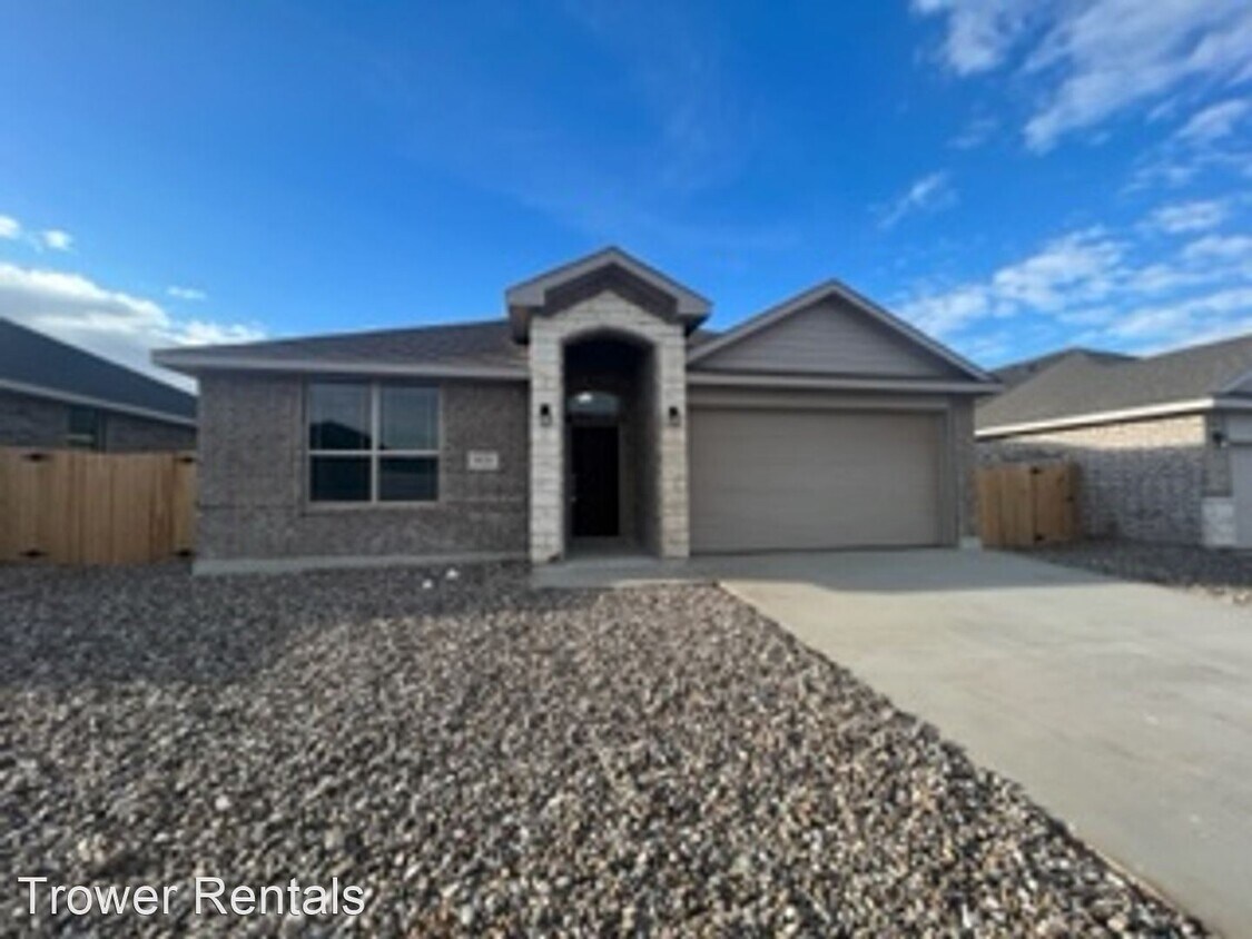 4 br, 2 bath House 1626 Palo Duro Dr House Rental in Odessa, TX