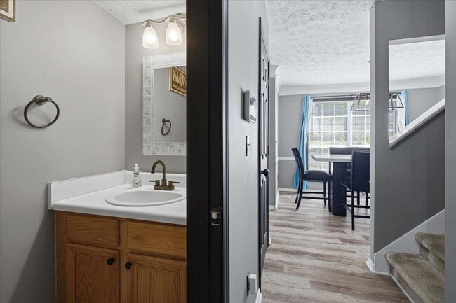 Foto del edificio - 1459 Bridgewater Branch