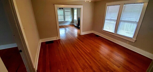 Foto del edificio - 3666 Douglass Ave